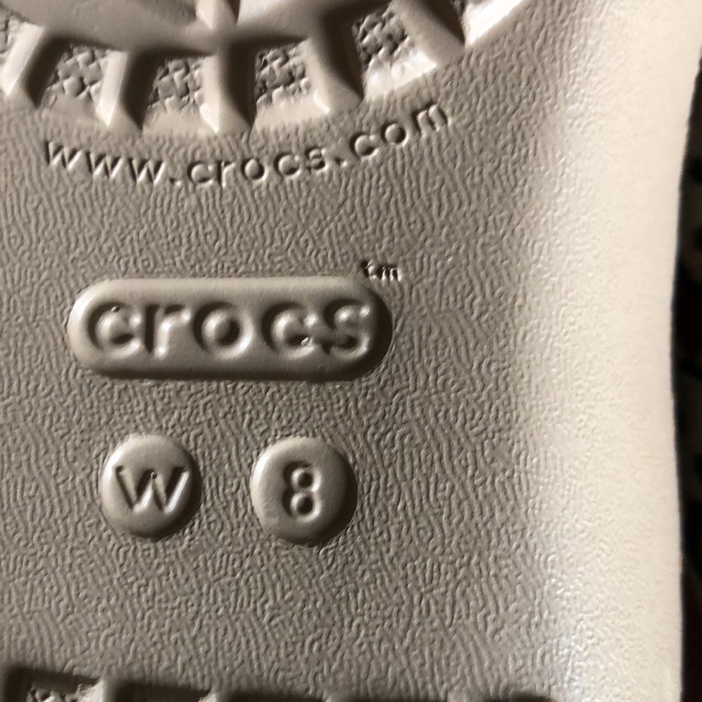 CROCS Kadee II Women’s Leopard Print Tan Flip Sandals SIZE 8 - Picture 10 of 12
